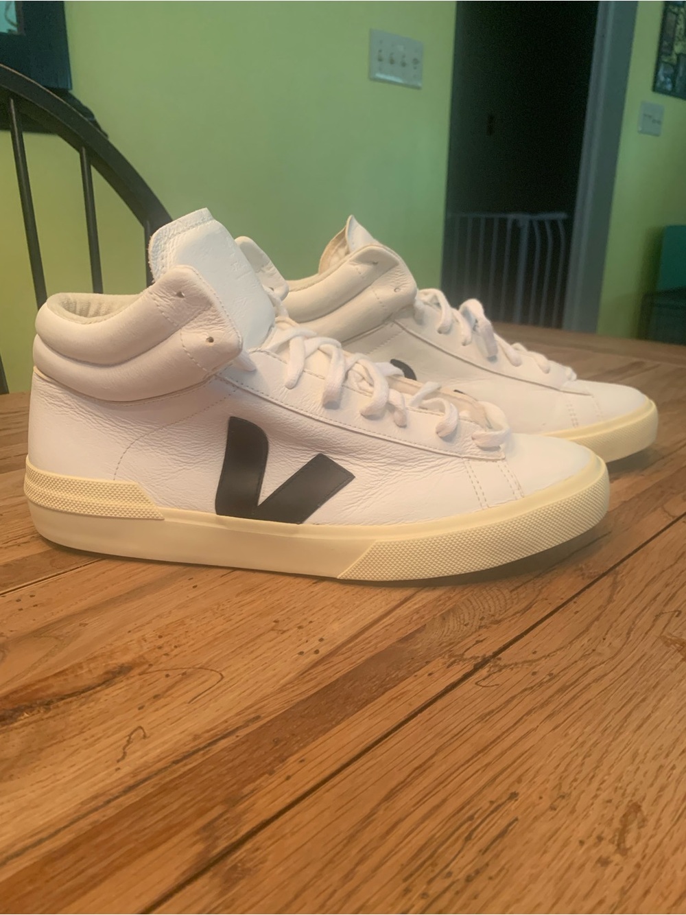 Men’s Veja Minotaur High Top Sneakers